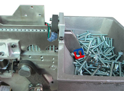 自动锁螺丝机供料器