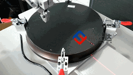 自动锁螺丝机生产场景