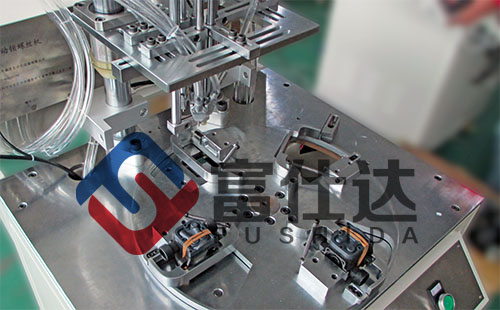 隔膜泵自动打螺丝机