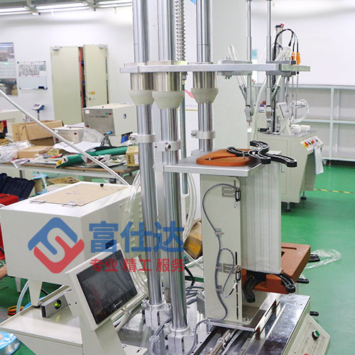 推拉式折叠楼梯自动打螺钉螺栓设备